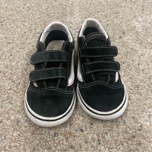 Toddler Vans sneakers black and white Velcro Old Skool